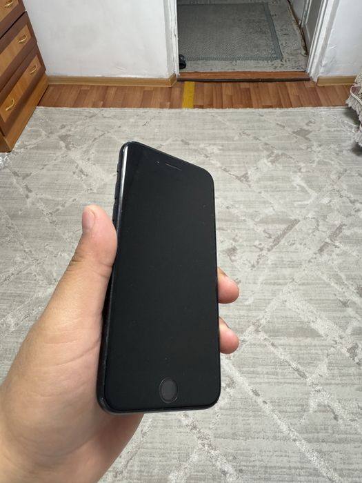 Iphone se 64 gb black