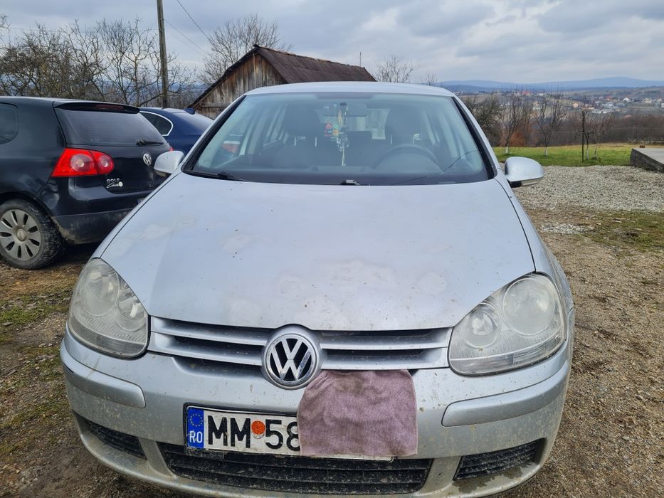 Vând golf 5 an 2006