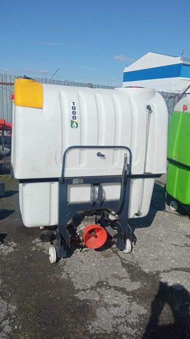 В наличии опрыскиватель новый 600, 800 и 1000 литров