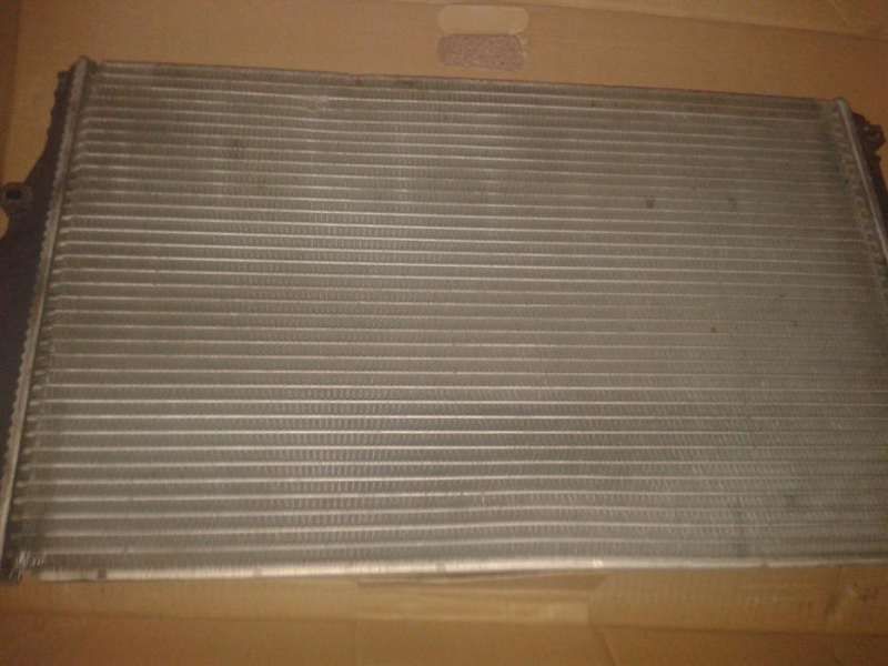 Продавам intercooler за Volvo.