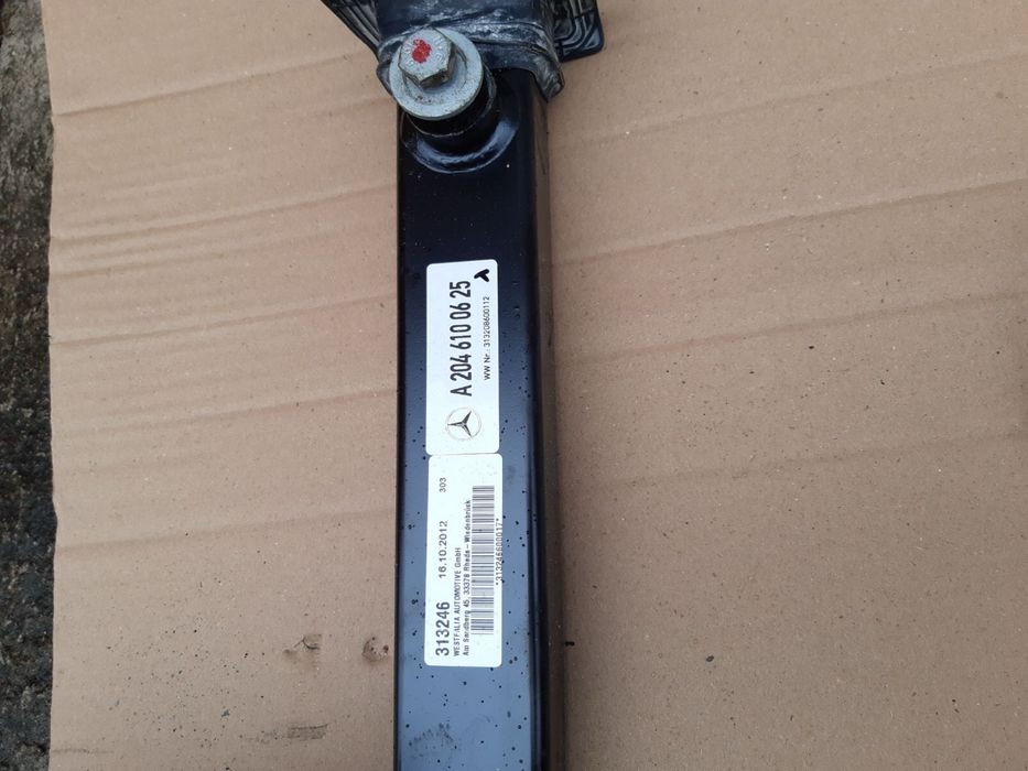 Теглич за Мерцедес w204