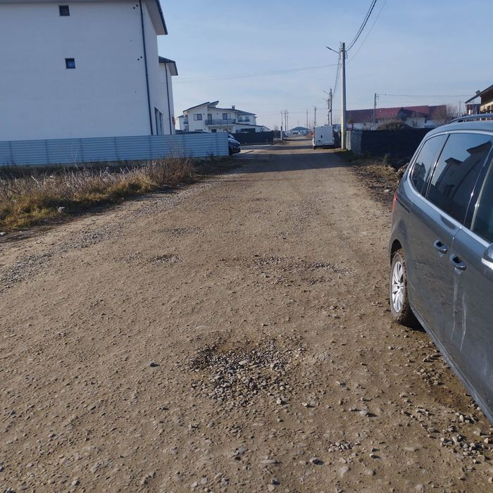 Vând teren în Scheia,intravilan.