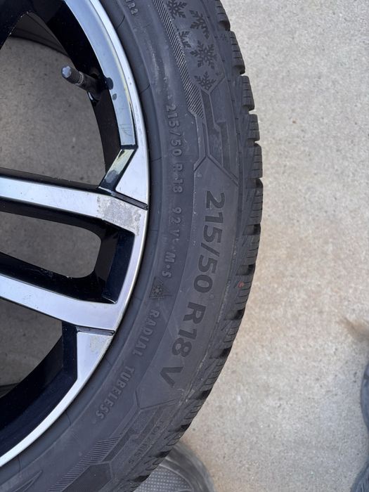 Зимни гуми 215/50/18