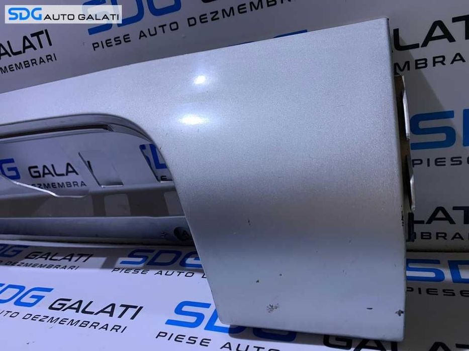 Ornament Rama Suport Tripla Lampa Stop Dreapta cu Suport Rupt Fiat Doblo 2005 - 2009 Cod 735388405 [L7900]