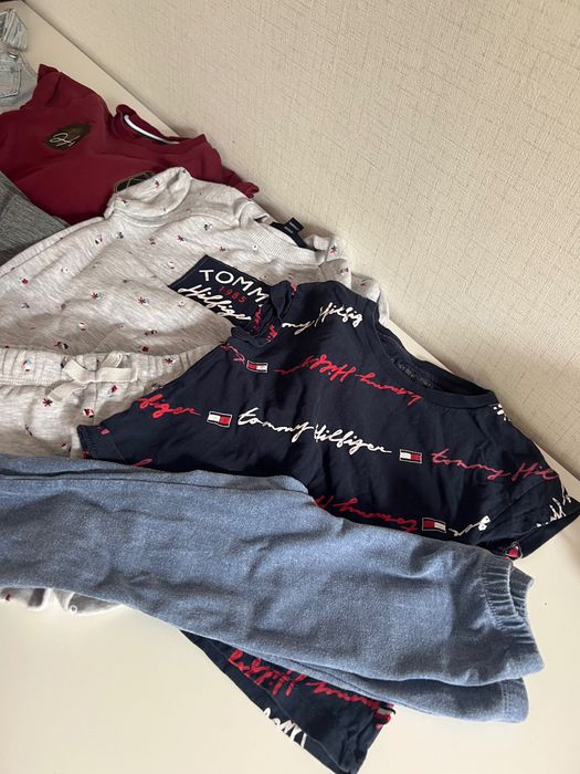 Лот дрехи за момиче Tommy Hilfiger, Puma, H&M, Христо Стоичков