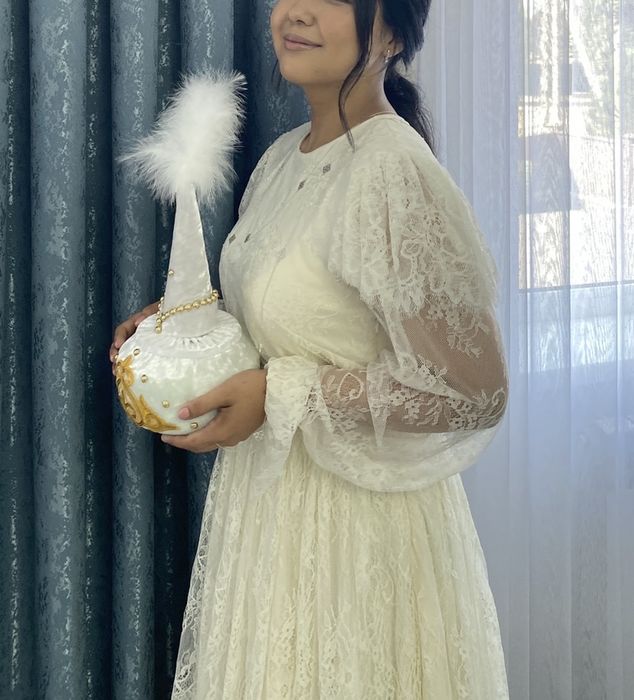 Кружевное платье