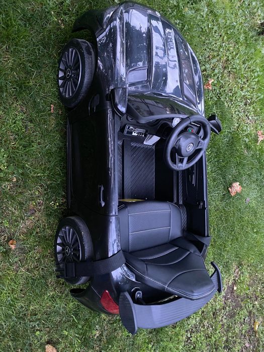 Акумулаторна кола Mercedes AMG GTR, 12V с дистанционно управление