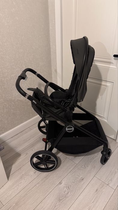 Продам коляску прогулочную