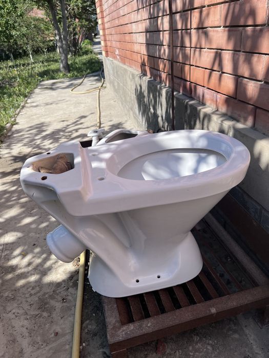 Унитаз разобранный хороший