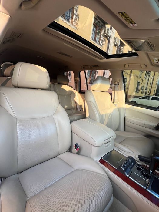 Lexus570.        2008 hooati zor