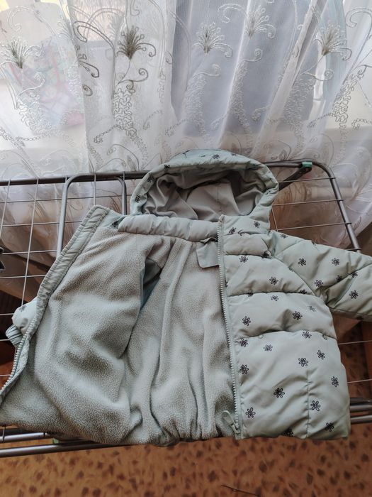 Продам куртку Zara