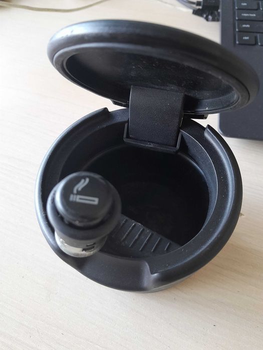 scrumiera originala VW