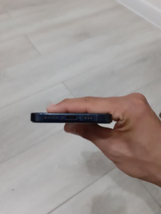 iPhone 15 128GB черный
