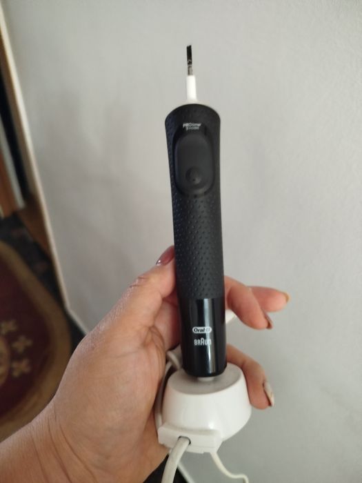 Perie dinți electrica Braun