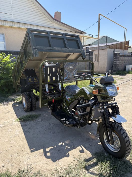 Трицикл 300 куб 2 тонна