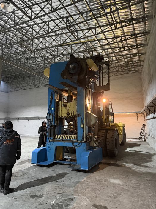 Услуги  Кара Kara xizmati 24/7 часа до 100 тонн forklift