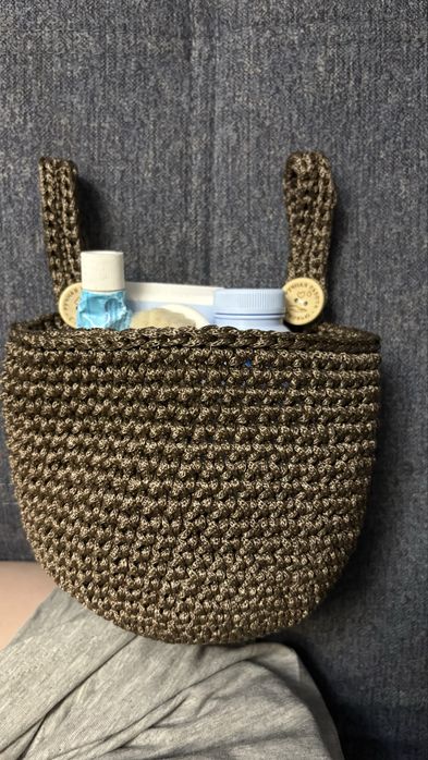 Вязанные корзинки и игрушки шуршалки