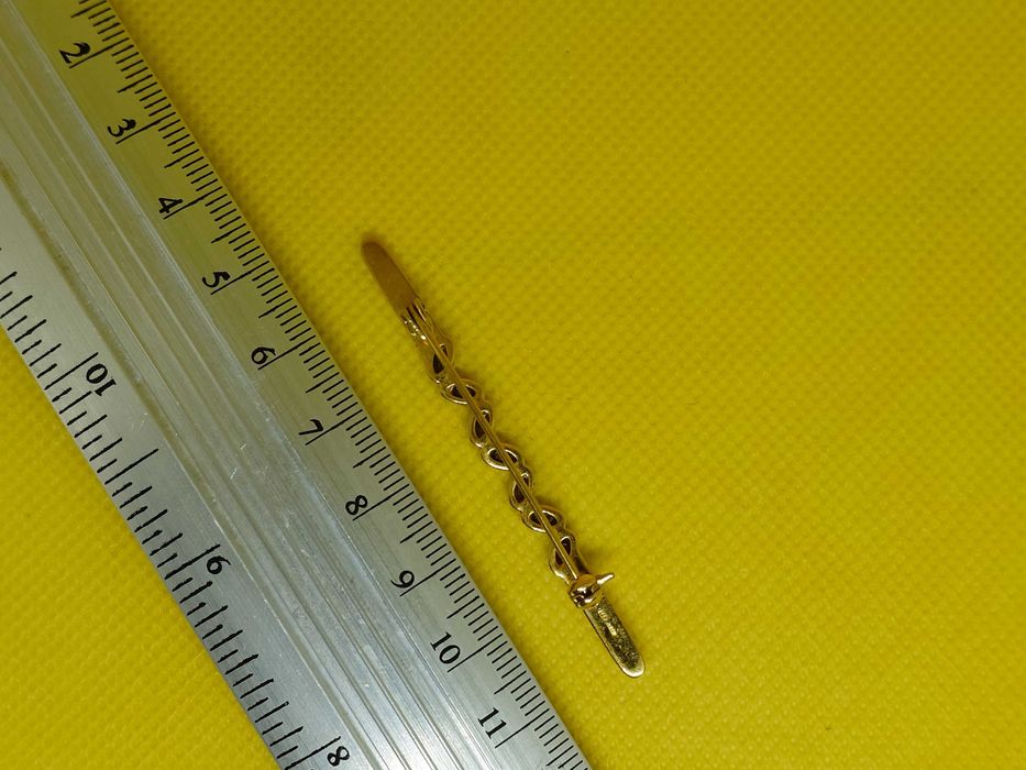 Broșă argint aurit cu zirconia