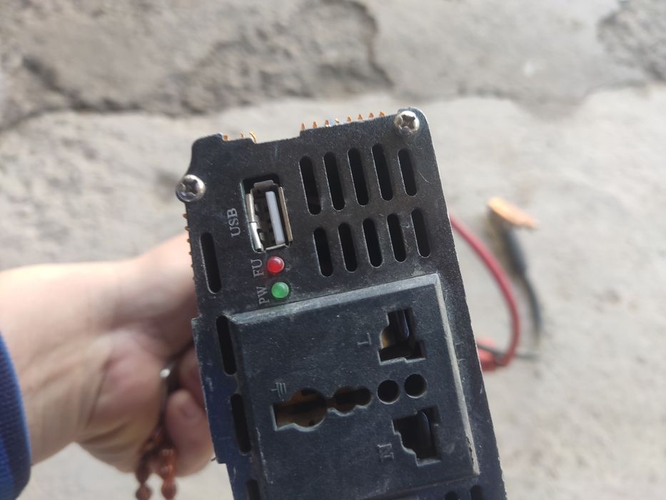 Power inverter solar