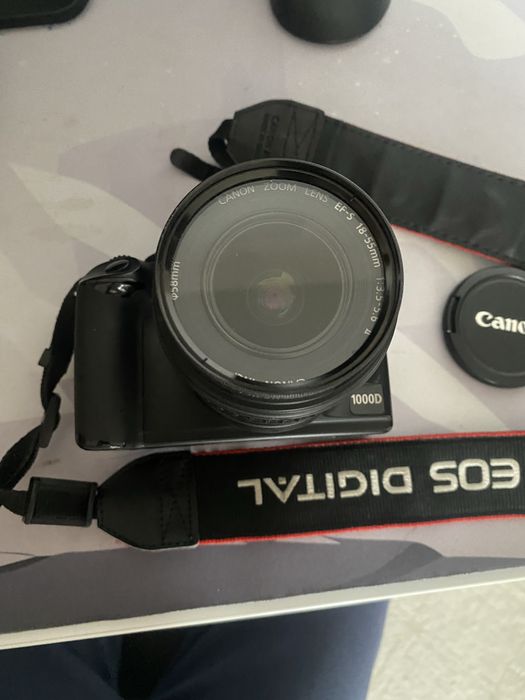 Canon eos 1000d
