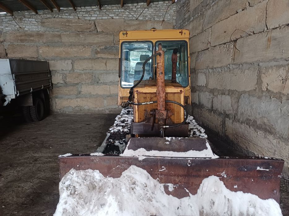 Продам трактор дт 75