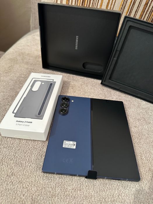 Samsung Galaxy Z Fold 6