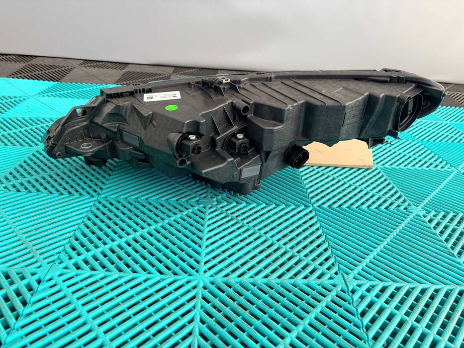 Far dreapta LED Low RT Land Rover Range Rover Evoque facelift L551 2024+ nou complet cu calculator original gri fumuriu