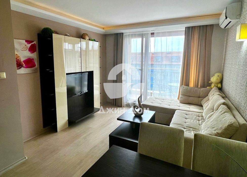Продава се Двустаен апартамент в к.к. Слънчев бряг - 62 кв.м за 1420 €/кв.м - Снимка #1