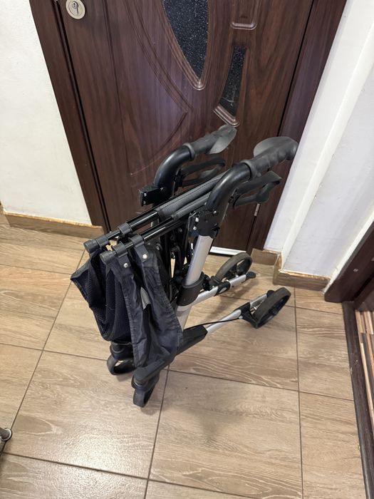 Cadru rulant deplasare cu sezut si frane (ca nou)