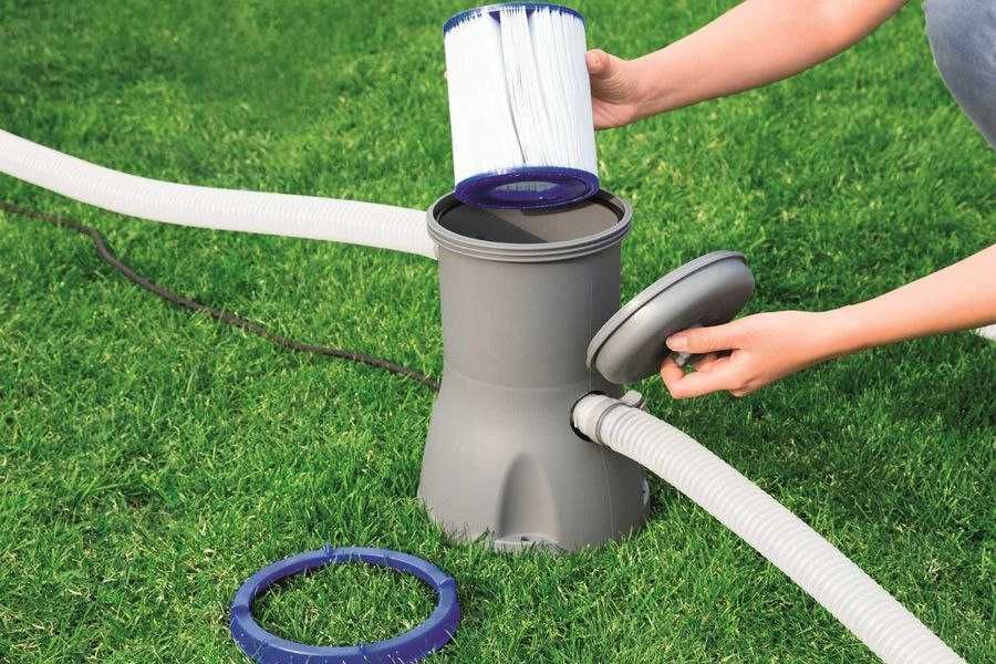 В наличии фильторный насос для басейна