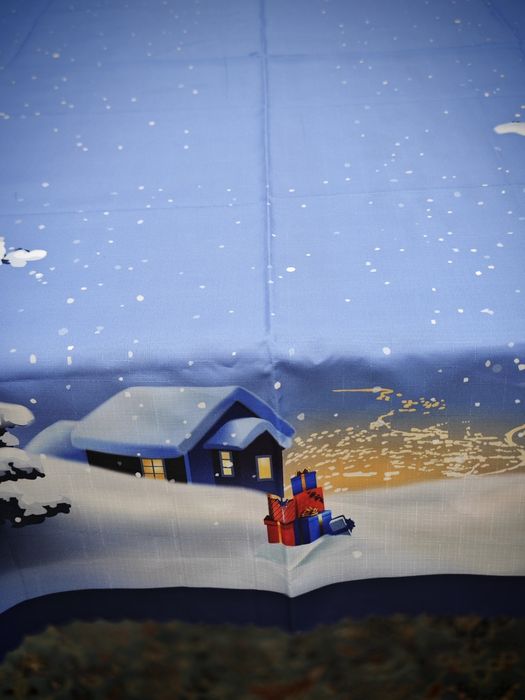 Скатерть новогодняя, размером 220*150см Yangi yil bayrami uchun dastur