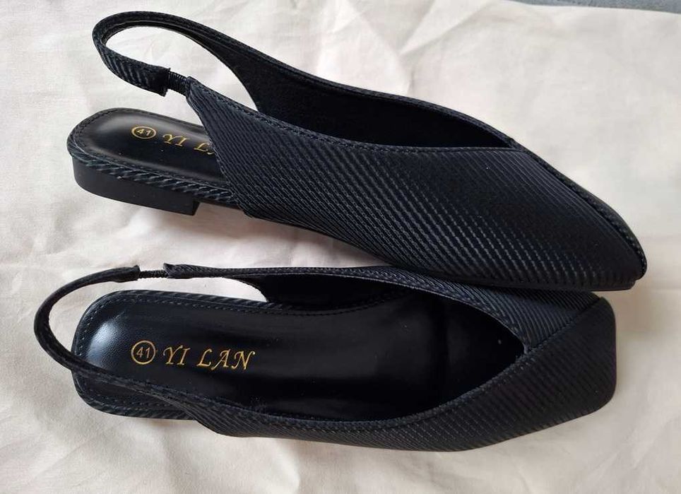 Женские босоножки элегантный современный дизайн  40-41 размер