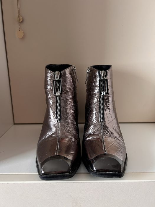 Дамски боти от естествена кожа