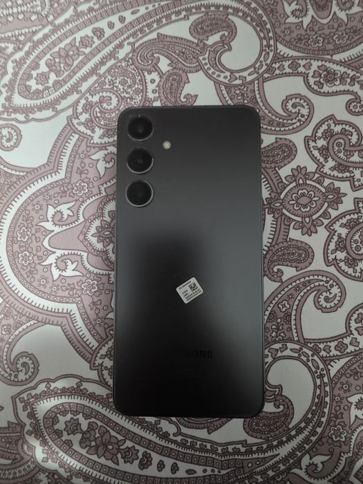 Vând samsung s 24 plus