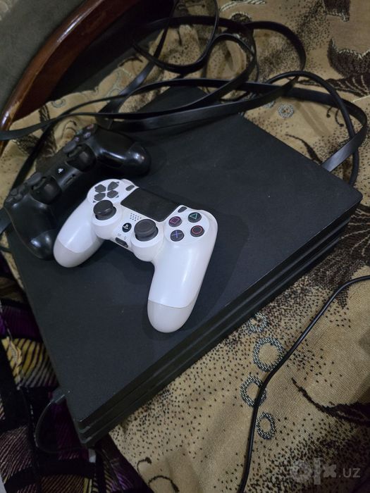 PS4 PRO для продажи, хорошее состояние, 1 ТБ