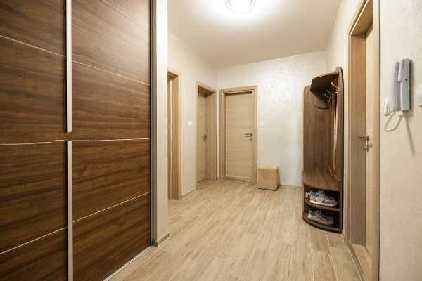 Тристаен апартамент в Коматево!