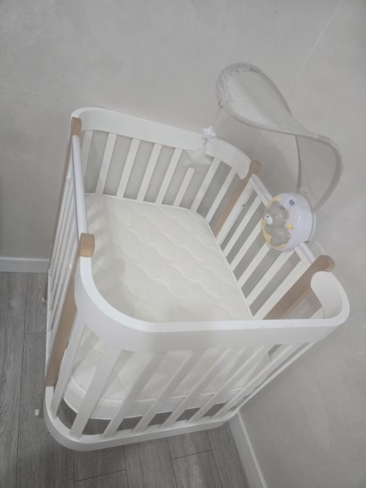 Продам манежку детскую