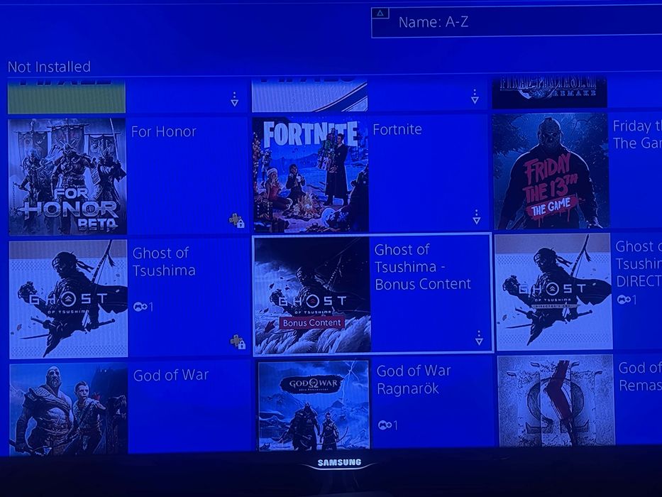 Playstation 4 с 85 вградени игри