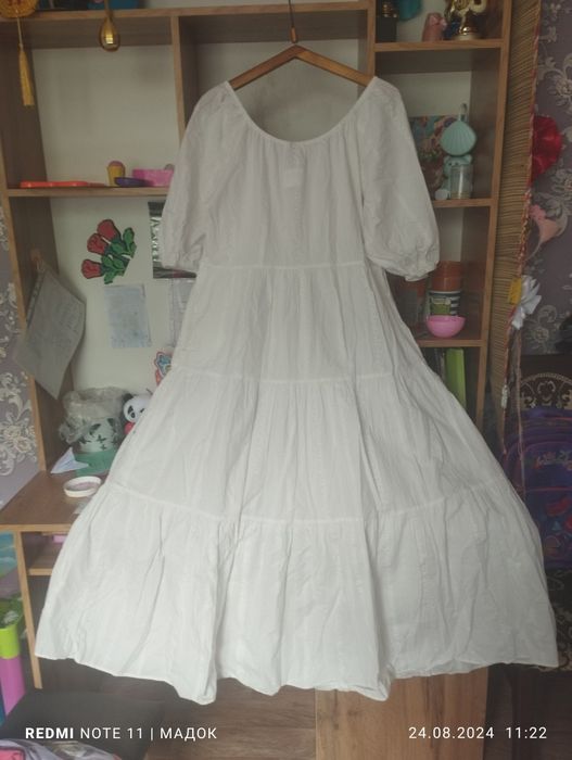 Женские платья, вечерние платья.