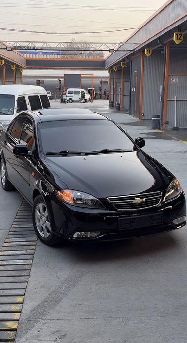 Jentra qora 13 500$