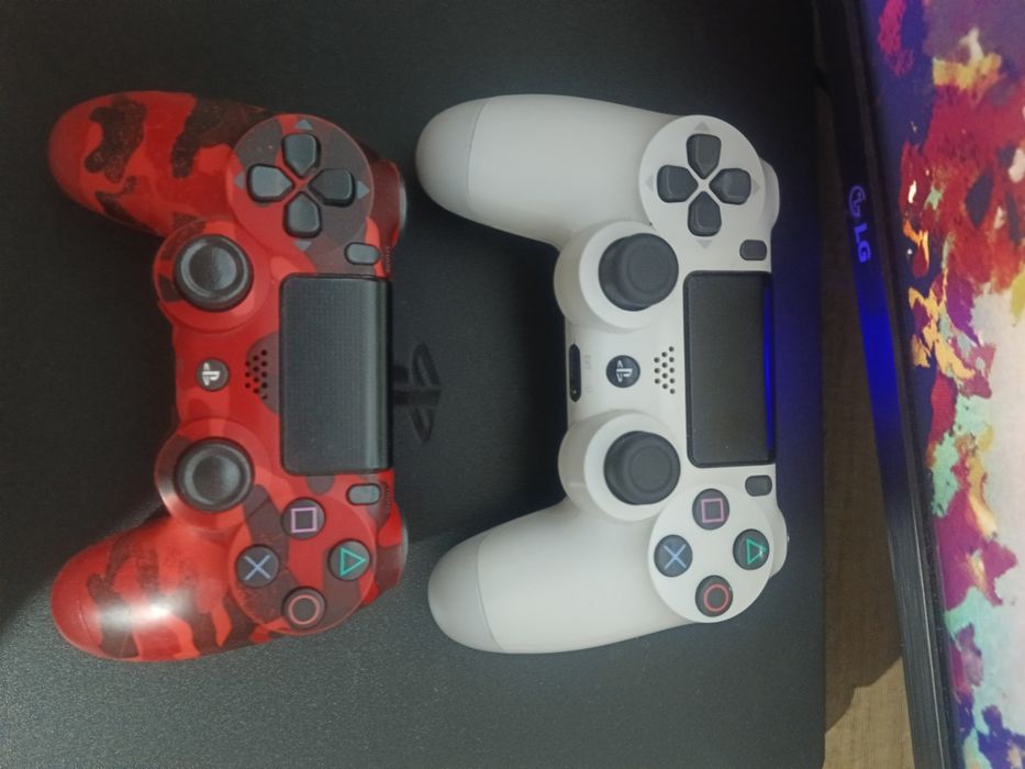 Play Station 4 slim 1TB