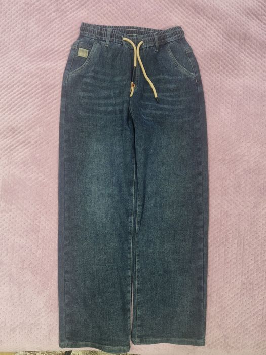 Продам мужские джинсы