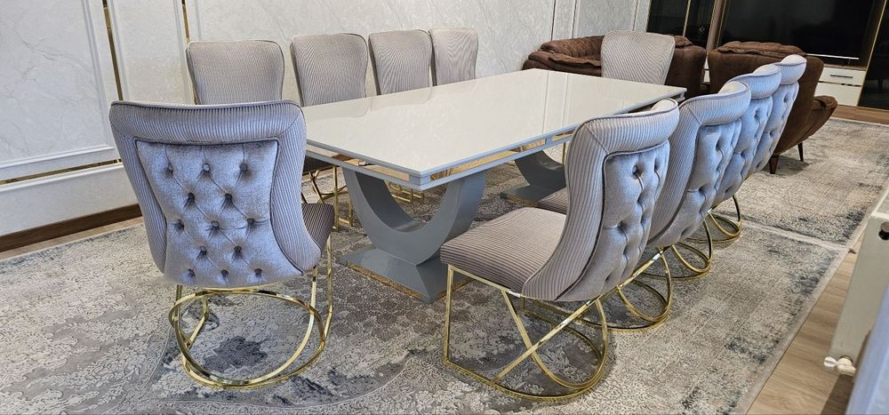 Кухонный уголок ,стол стул ва гарнитурлар сотилади сифатига гарантия