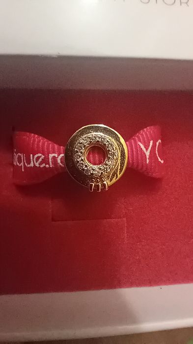 Бижу за колие, или за друг вид колие.