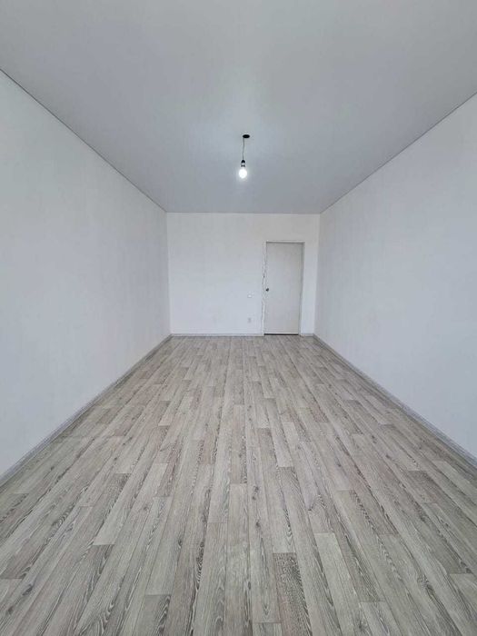 Продаётся 2 комн. квартира, район Детская больница.