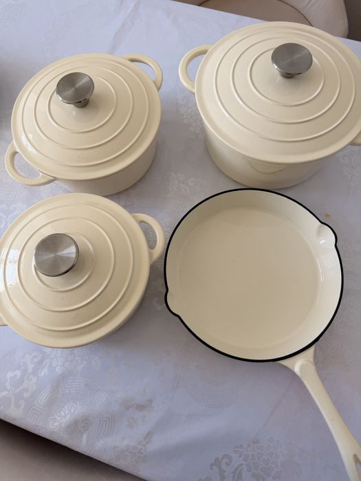 Чугунный набор эмалированный