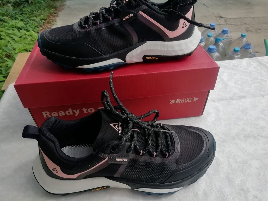 Кроссовки фирмы HUMTTO,р.38,новые,летние