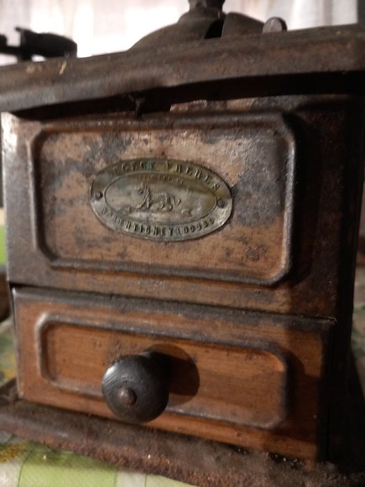 Rîșnițe și fier de călcat