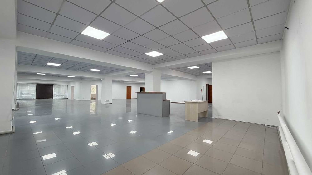 Свободное назначение, офисы, склады, кабинеты и рабочие места · 911 м²