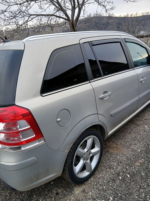 Vând opel zanfira